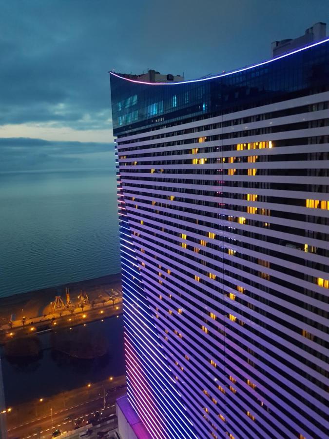 Best House Orbi City Aparthotel Batumi Exterior foto