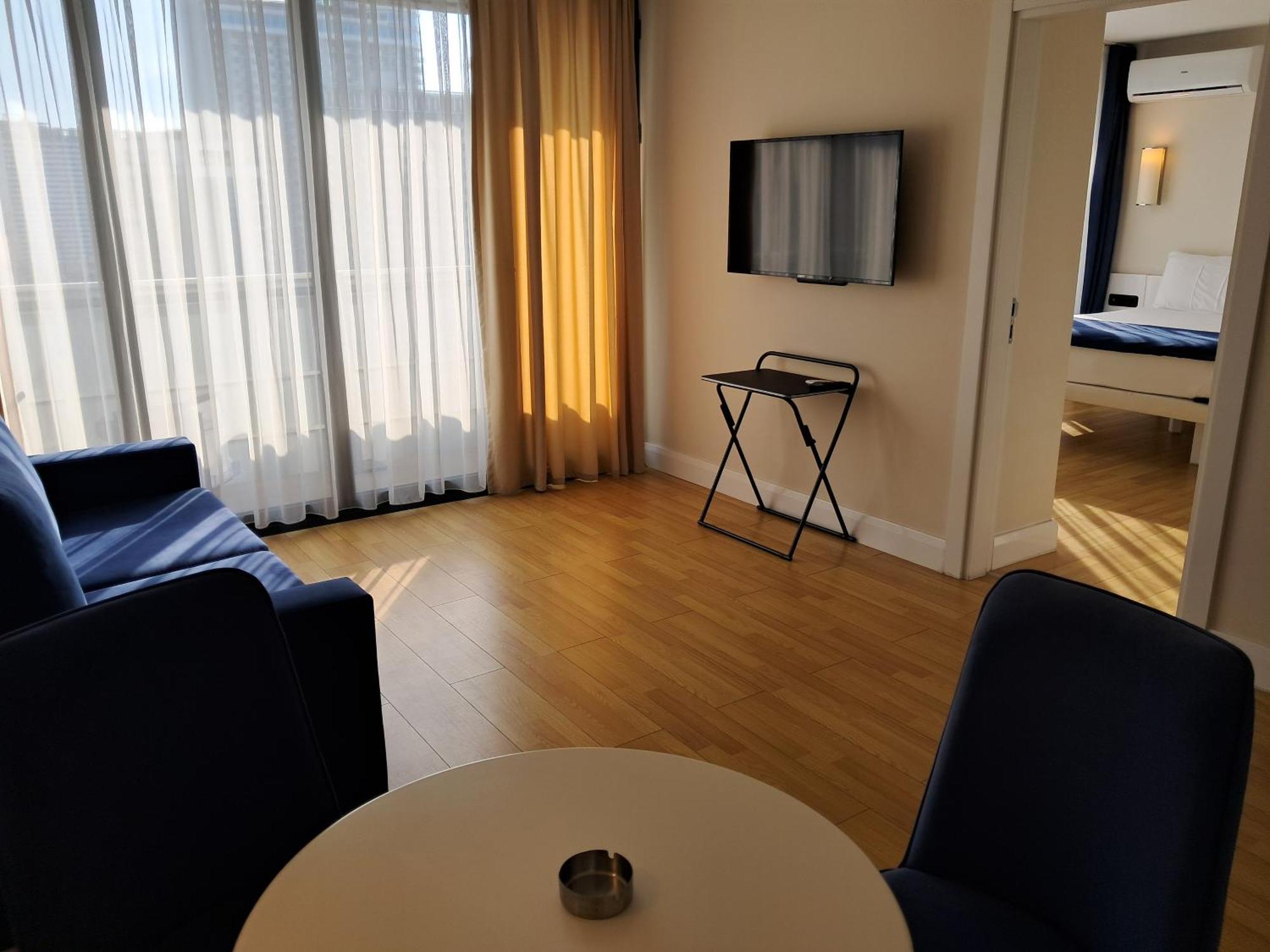Best House Orbi City Aparthotel Batumi Exterior foto