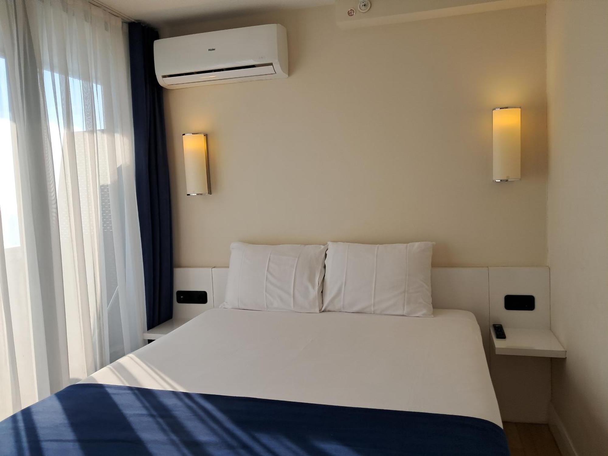 Best House Orbi City Aparthotel Batumi Exterior foto